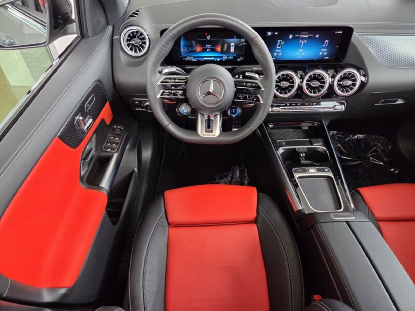 Certified 2026 Mercedes-Benz GLA 35 AMG 4MATIC image 16