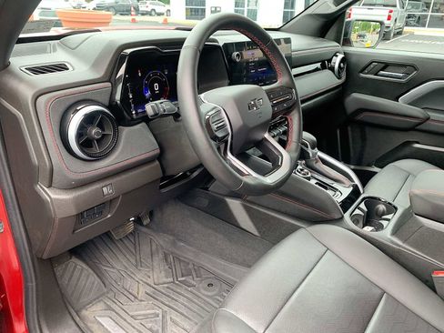 Certified 2023 Chevrolet Colorado Z71 w/ Z71 Convenience Package 2 AWD/4WD image 10