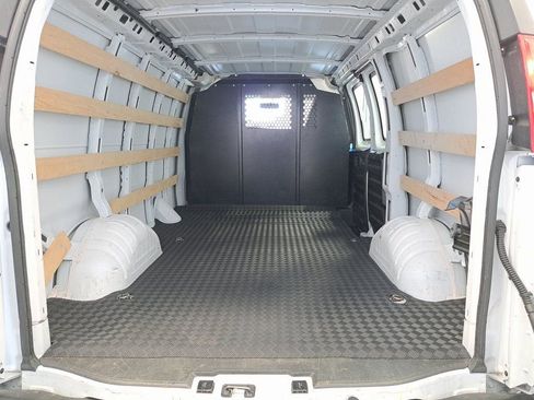 Used 2024 Chevrolet Express 2500 w/ Driver Convenience Package image 28