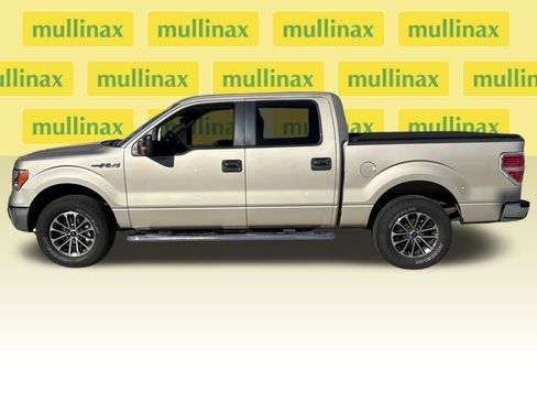 Used 2010 Ford F150 XLT image 11