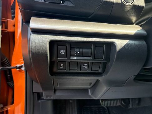 Used 2018 Subaru Crosstrek 2.0i Limited AWD/4WD image 19