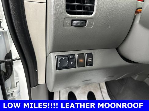 Used 2019 Nissan Frontier SL image 32