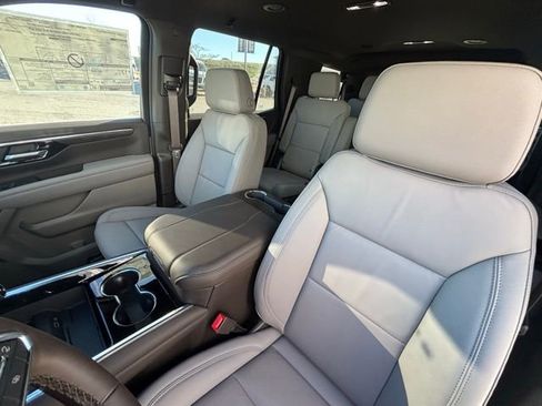 New 2026 Chevrolet Tahoe LT w/ Comfort Package AWD/4WD image 4