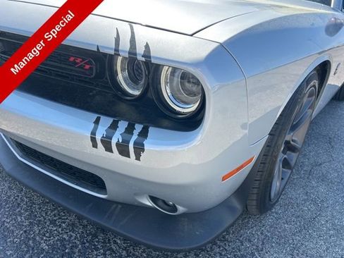 Used 2022 Dodge Challenger R/T Scat Pack w/ Driver Convenience Group RWD image 9