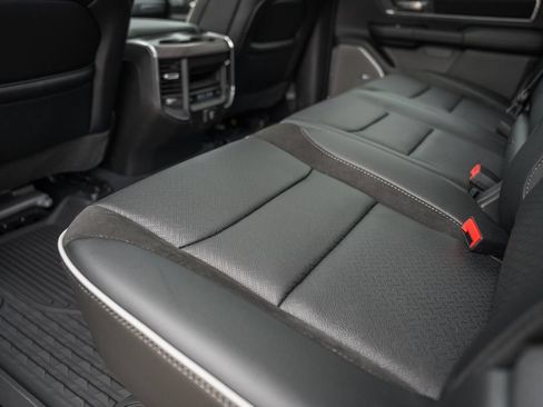 New 2026 RAM 1500 Laramie AWD/4WD image 41