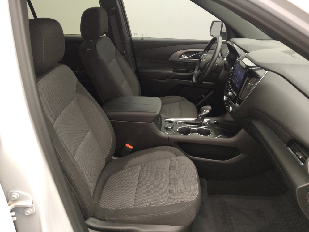 Used 2023 Chevrolet Traverse LT FWD image 21
