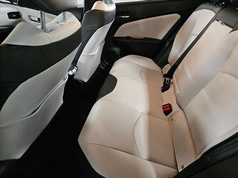 Used 2022 Toyota Prius Limited image 17