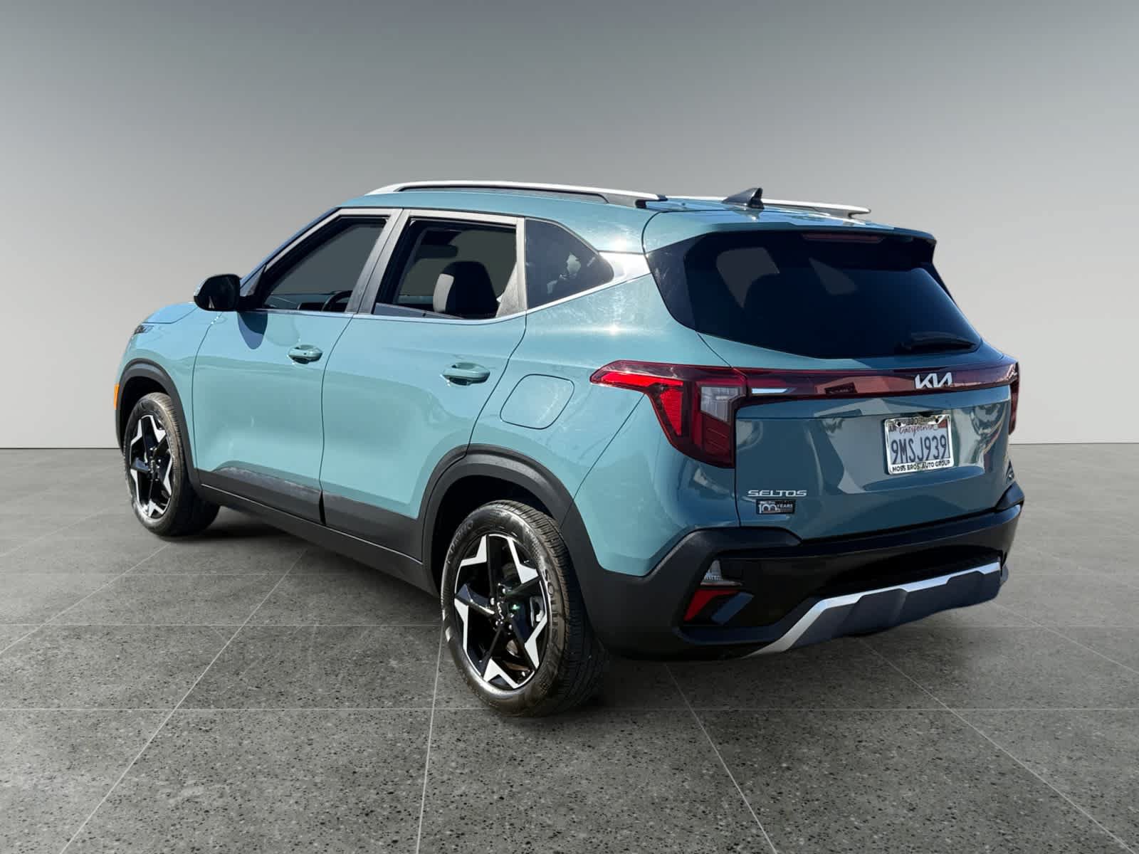 Used 2024 Kia Seltos EX AWD/4WD image 3