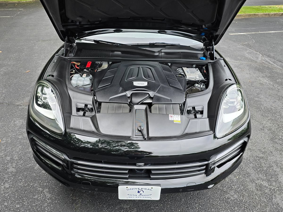Used 2023 Porsche Cayenne Platinum Edition AWD/4WD image 69