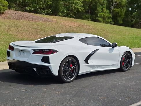 Used 2025 Chevrolet Corvette Stingray Preferred Cpe w/ Battery Protection Package RWD image 24