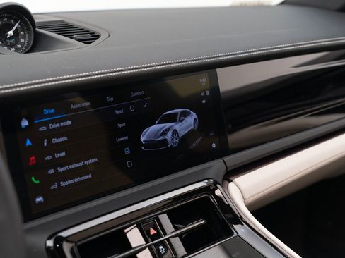 Used 2025 Porsche Panamera 4S image 27