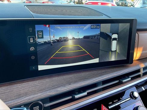 Used 2025 Hyundai Santa Fe Limited image 21