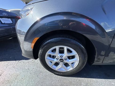 Used 2022 Kia Soul LX w/ Technology Package image 10