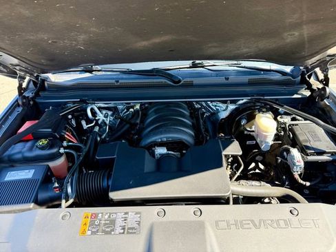 Used 2018 Chevrolet Suburban LT image 37