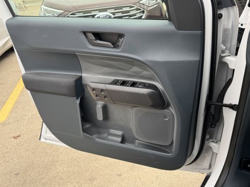 Certified 2024 Ford Maverick XL w/ Equipment Group 100A Standard image 23