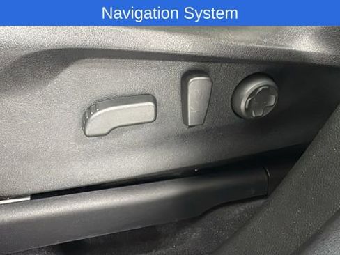 Used 2024 Subaru Ascent Touring image 11