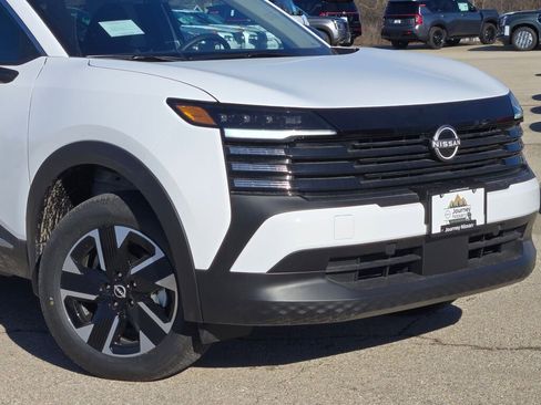 New 2026 Nissan Kicks SV w/ SV Premium Package AWD/4WD image 2