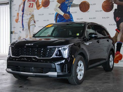 Used 2025 Kia Sorento LX FWD image 20