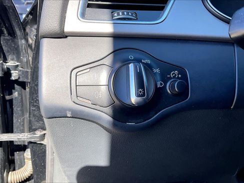 Used 2015 Audi A4 2.0T Premium image 32