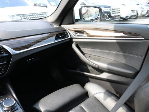 Used 2020 BMW 530i xDrive w/ Convenience Package image 21