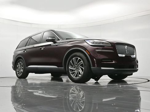 Used 2020 Lincoln Aviator 2WD w/ Class IV Trailer Tow Package image 38