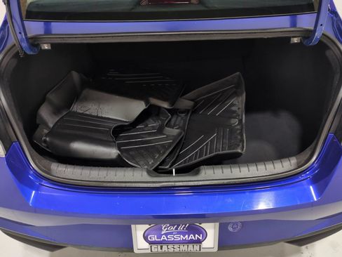 Certified 2023 Hyundai Elantra Blue FWD image 12