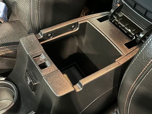 Used 2016 Jeep Wrangler Unlimited Sahara AWD/4WD image 24