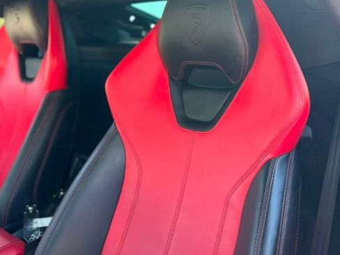 Used 2018 Lamborghini Huracan LP 580-2 RWD image 9