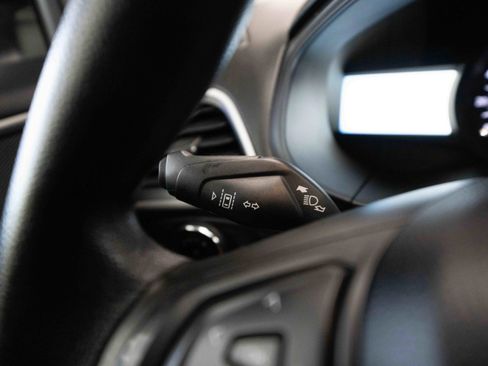 Used 2023 Ford Edge SE w/ Black Appearance Package image 13