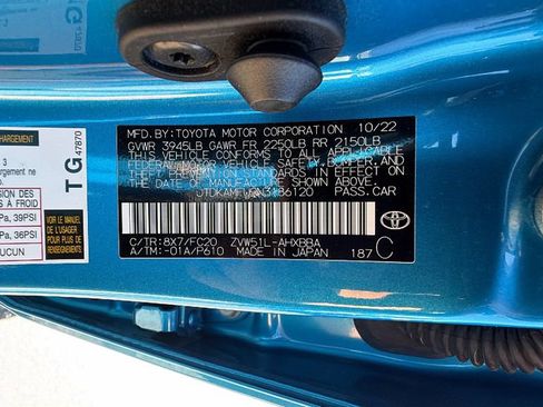 Used 2022 Toyota Prius L Eco FWD image 33