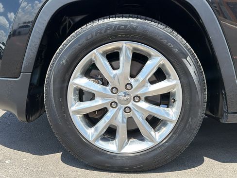 Used 2014 Jeep Cherokee Limited FWD image 29