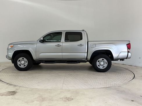 Used 2023 Toyota Tacoma SR AWD/4WD image 2
