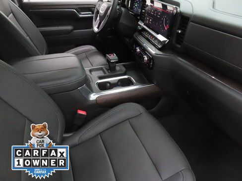 Used 2023 GMC Sierra 1500 SLT image 24