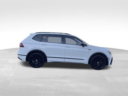 Used 2020 Volkswagen Tiguan SE R-Line image 6