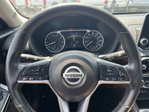Used 2023 Nissan Sentra SR FWD image 16
