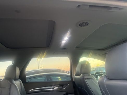 Used 2020 Buick Enclave Essence w/ Sound and Sites Package image 7