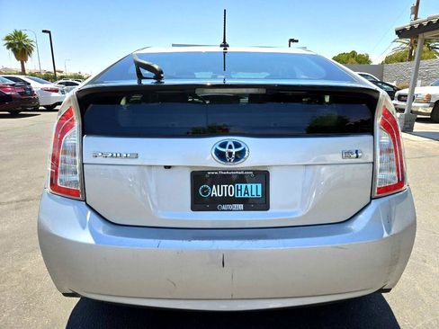 Used 2012 Toyota Prius Five w/ Advanced Technology Pkg image 4