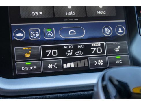 Used 2025 Subaru Outback Premium AWD/4WD image 25