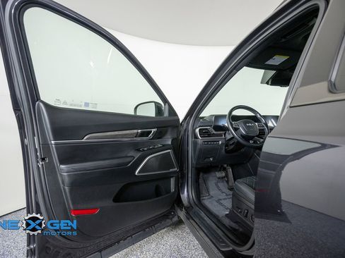 Used 2025 Kia Telluride EX X-Line AWD/4WD image 9
