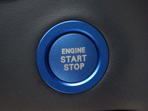 Used 2023 Toyota Tundra Platinum AWD/4WD image 9