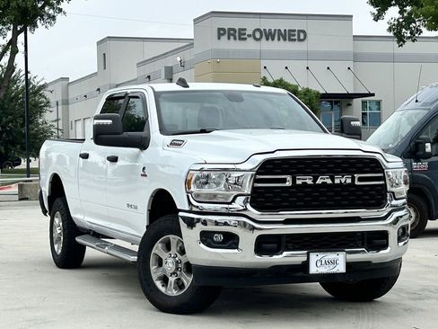Used 2024 RAM 2500 Big Horn w/ Off Road Package AWD/4WD image 2