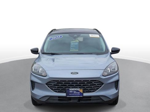 Used 2022 Ford Escape SE w/ SE Sport Appearance Package FWD image 3