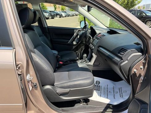 Used 2015 Subaru Forester 2.5i Touring w/ Eyesight & Navigation System AWD/4WD image 12