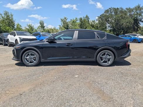New 2026 Kia K4 FWD image 2
