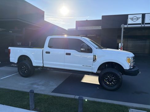 Used 2019 Ford F250 XLT w/ XLT Value Package image 16
