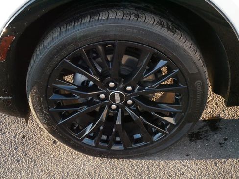 Used 2024 Cadillac XT4 Sport image 15