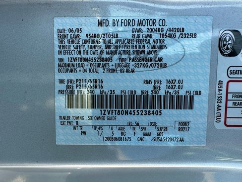 Used 2005 Ford Mustang Coupe image 33