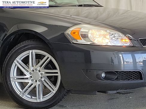 Used 2013 Chevrolet Impala LTZ FWD image 2
