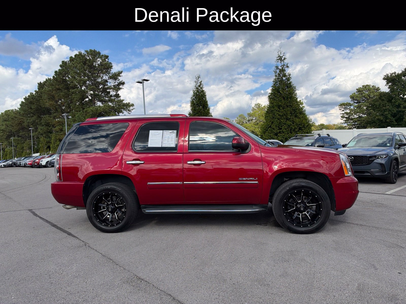 Used 2013 GMC Yukon Denali AWD/4WD image 4