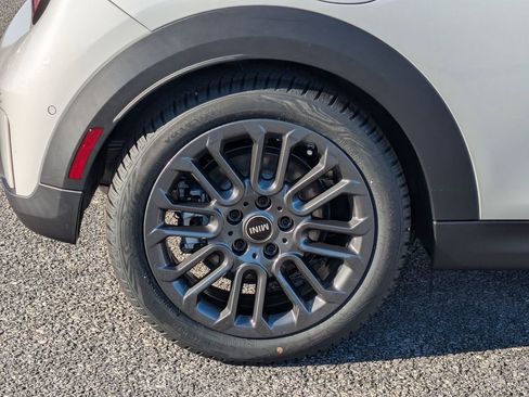 New 2026 MINI Cooper 2-Door Hardtop FWD image 10